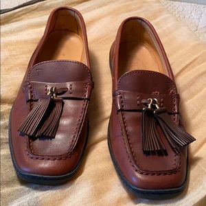 TOD’sLOAFERS